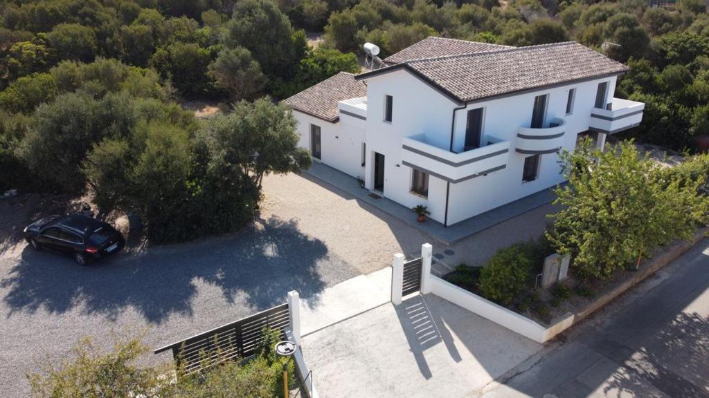 B&B Juniperus Sant'Anna Arresi Bagian luar foto