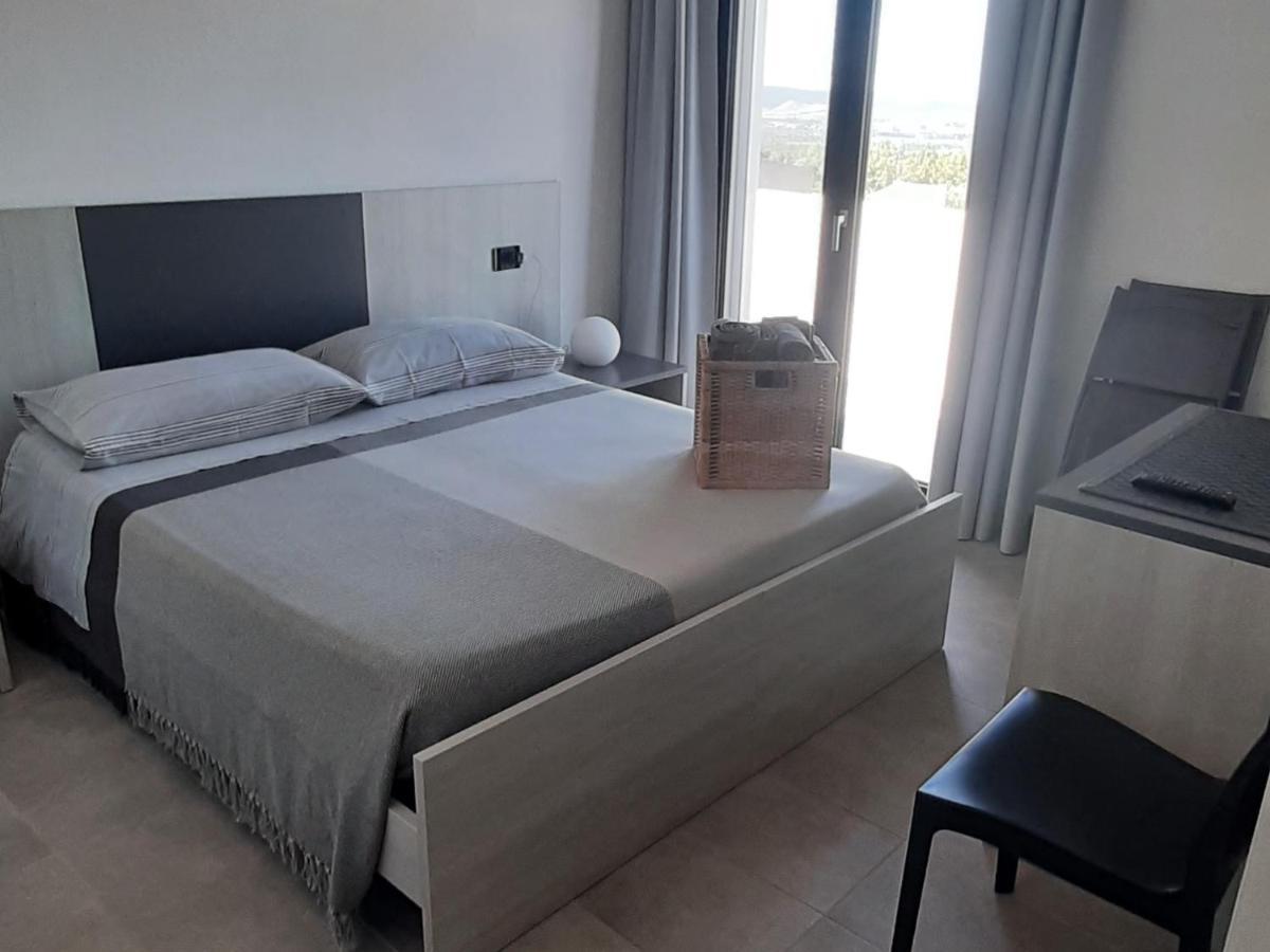 B&B Juniperus Sant'Anna Arresi Bagian luar foto